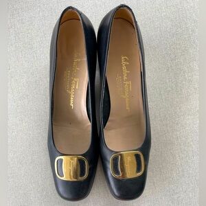Salvatore ferragamo heels size 8